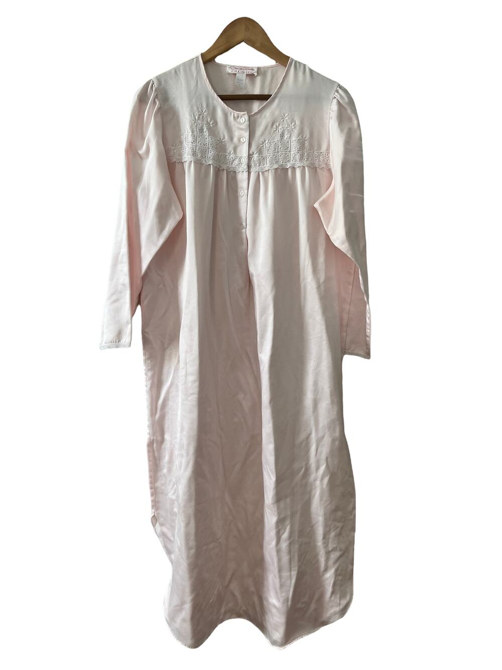 Vintage Oscar de la Renta Long sleeve Modest nightgown Pale Pink